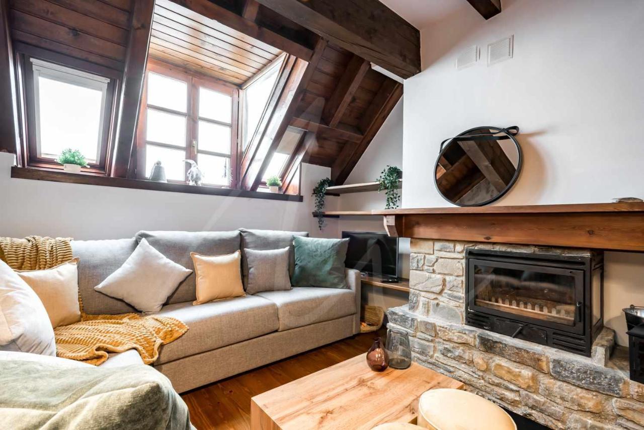 Tanau 1700 By Seamount Rentals Baqueira Beret Exterior foto